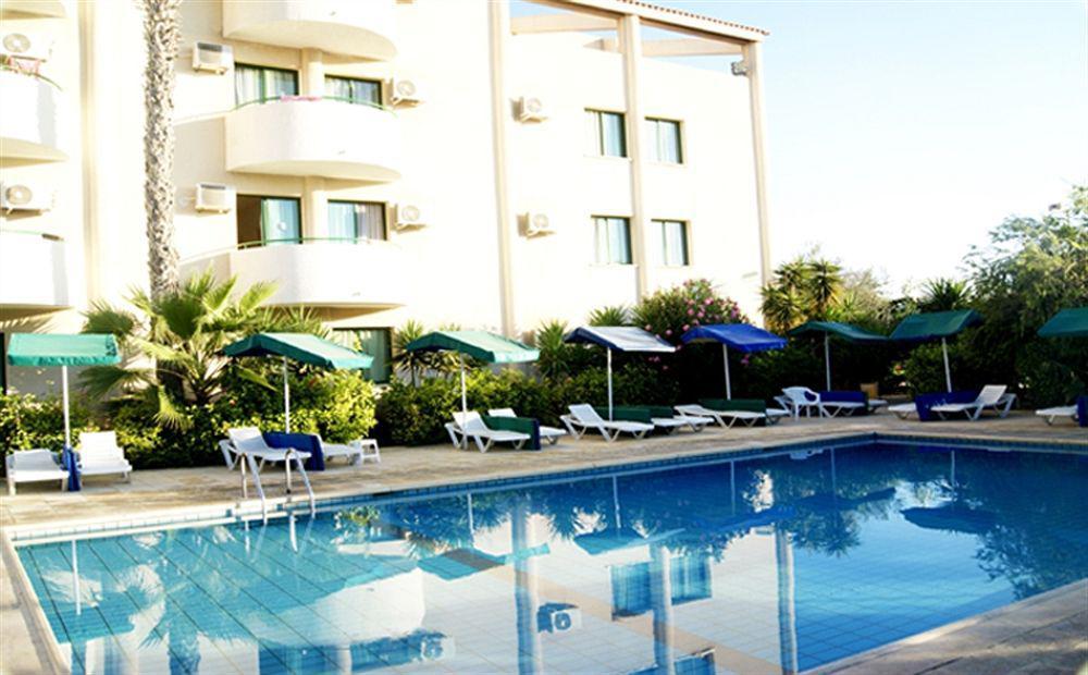 Mandalena Hotel Apartments Protaras Bagian luar foto