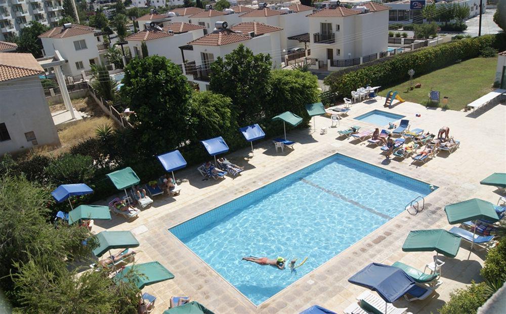 Mandalena Hotel Apartments Protaras Bagian luar foto