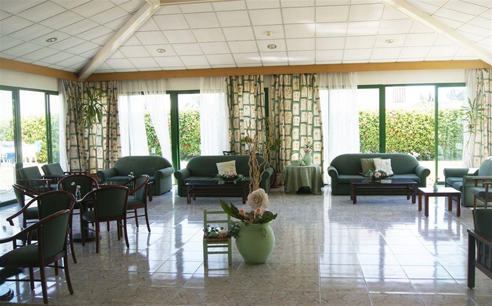 Mandalena Hotel Apartments Protaras Bagian luar foto