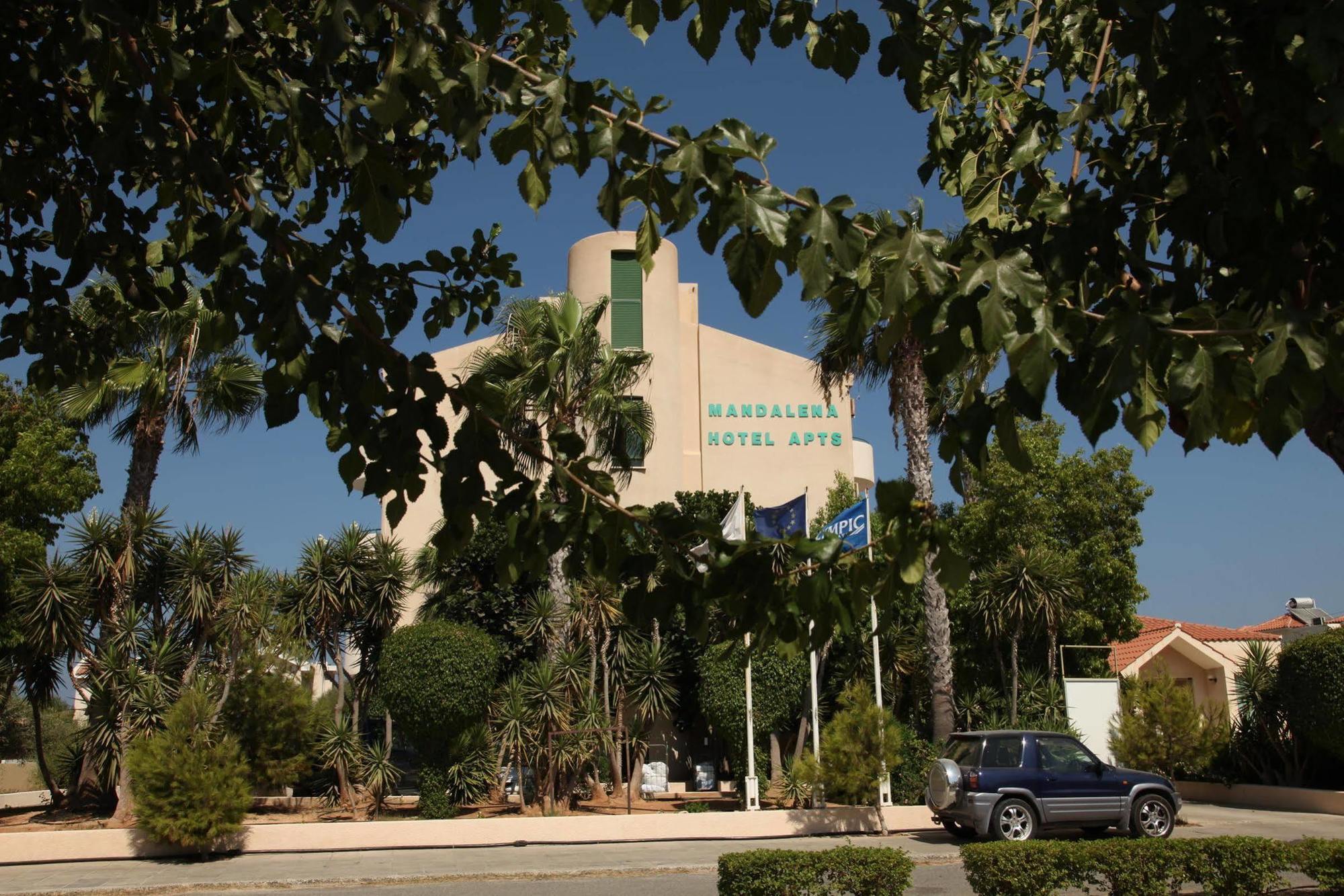 Mandalena Hotel Apartments Protaras Bagian luar foto