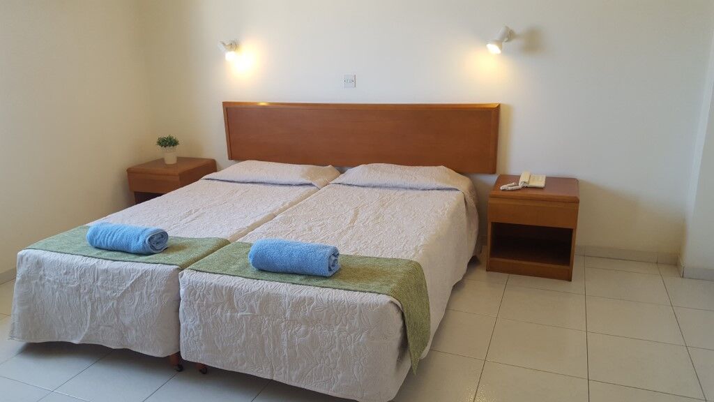Mandalena Hotel Apartments Protaras Bagian luar foto